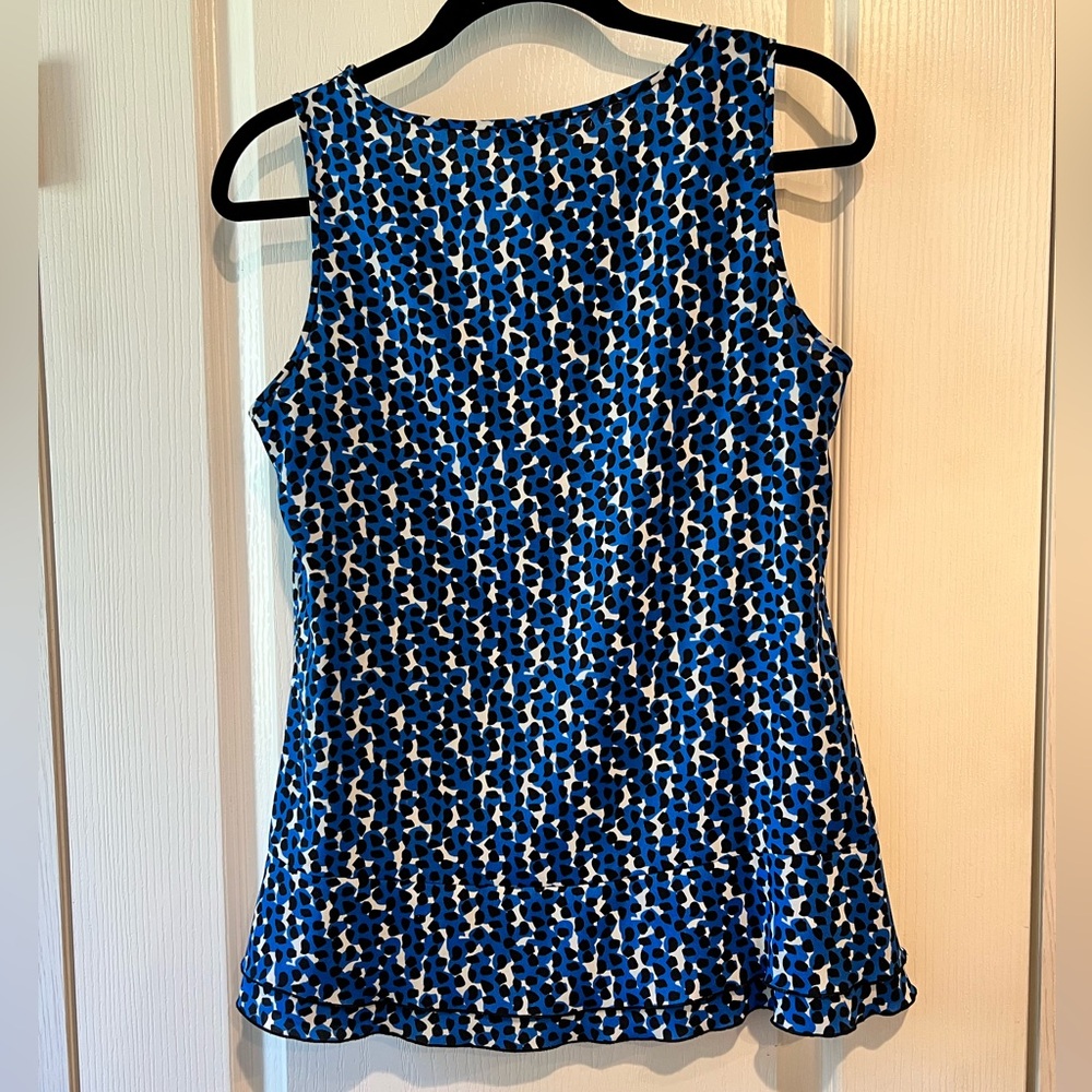 Ann Taylor Blue Sleeveless Tank Top with Rounded Neckline - Picture 2 of 7